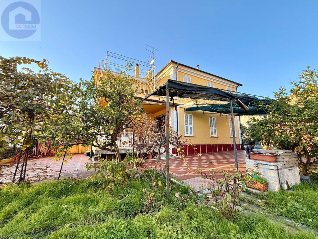 Fotografia immobile 1 - CPM-1860