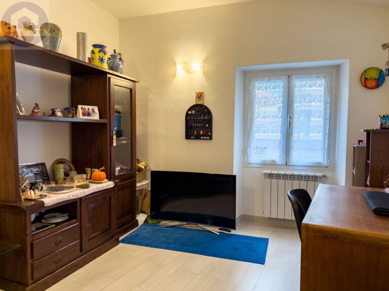 Fotografia immobile 14 - CPM-1985