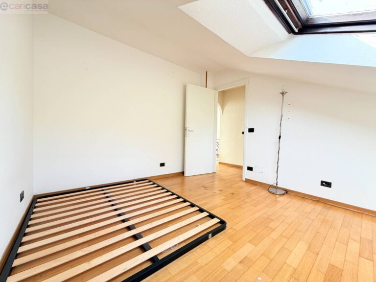 Fotografia immobile 18 - CSR1-1905