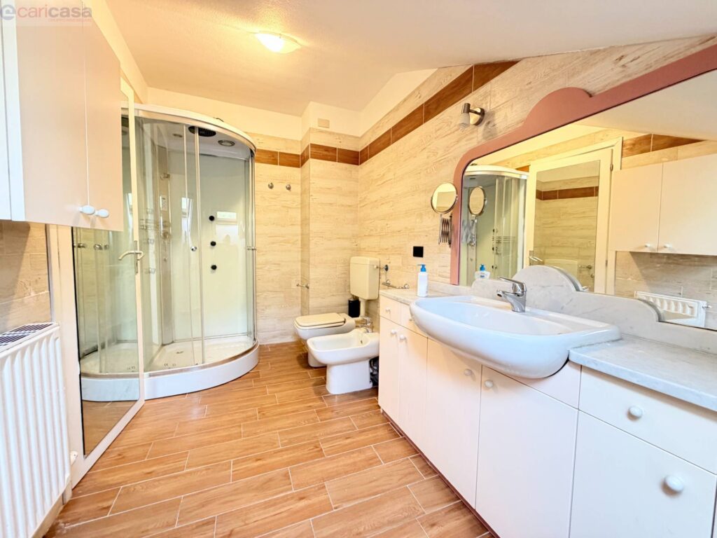 Fotografia immobile 21 - CSR1-1905